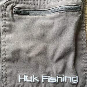 Men’s size XL Huk Shorts, gray color